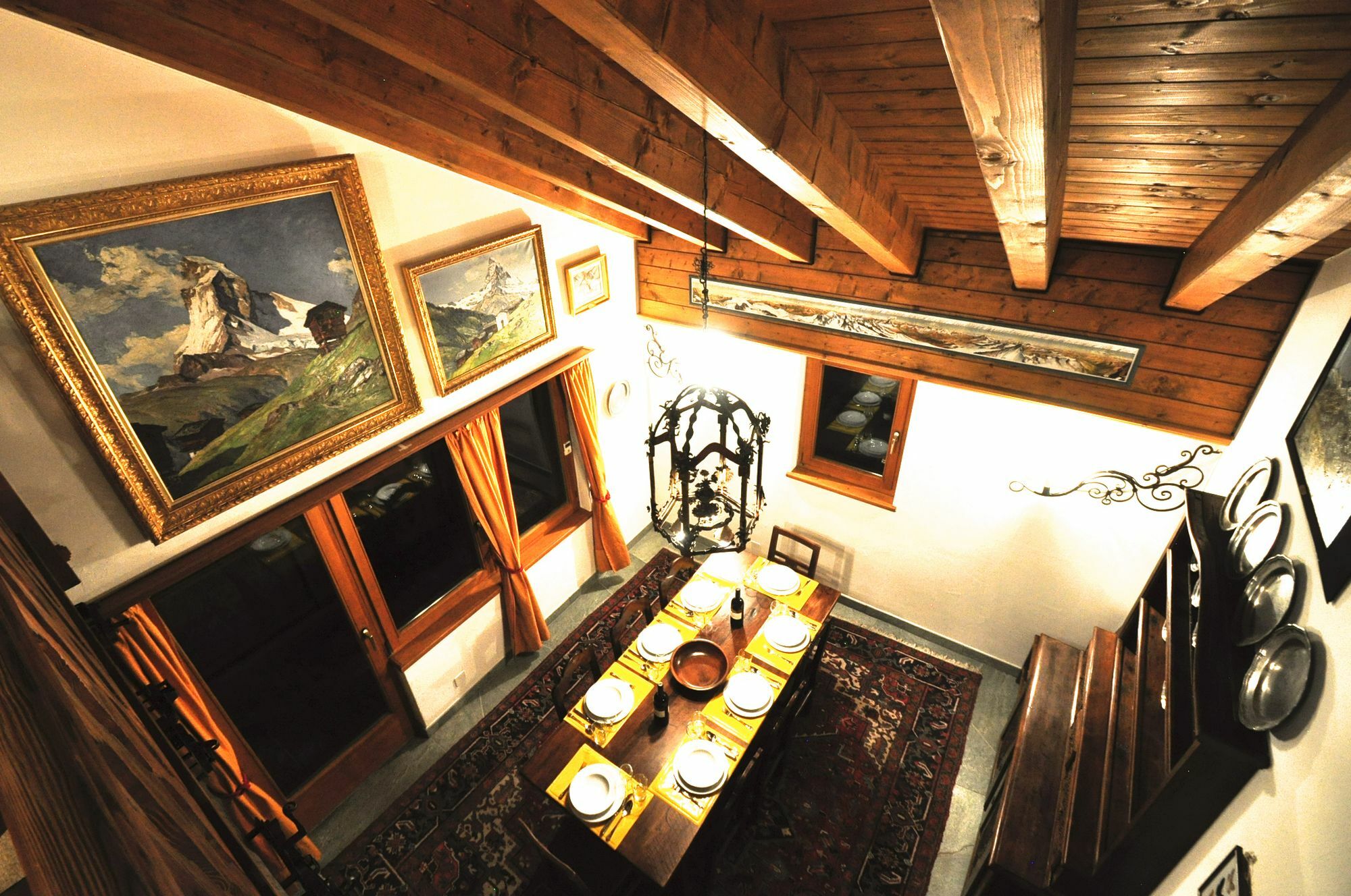Haus Tiefbach - Apartment Cervino Zermatt Buitenkant foto